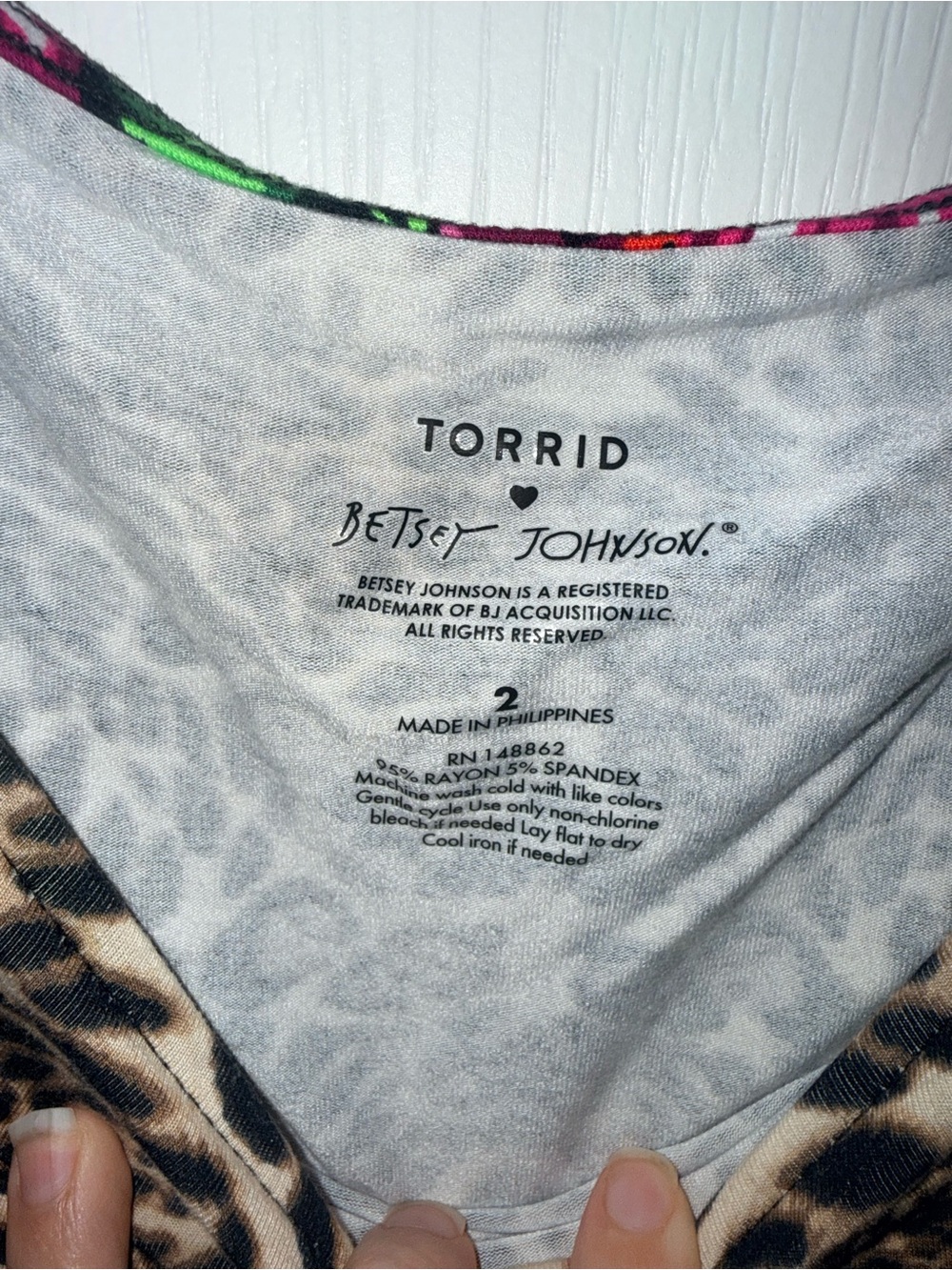 Torrid Betsy Johnson Pink Rose & Leopard Print Scoop Neck Tunic - Picture 2 of 2